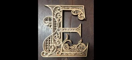 تحف وديكورات خشبية داخل بيتك