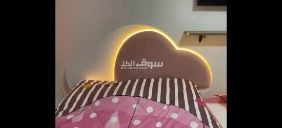 غرفة نوم اطفال سريرين وخزانة وتسريحة مع مرايا عدد 2 شكل قلب وكموند - 6